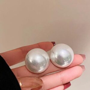 Pearl Studs