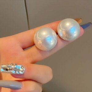 Pearl Studs