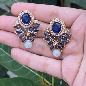 Mehru Studs