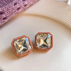 FUSSION STUDS