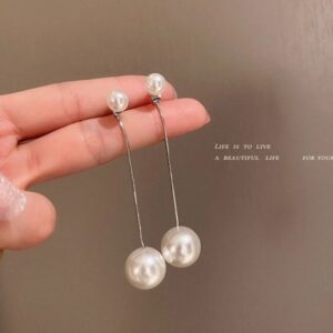 PEARL TASSEL EARRING
